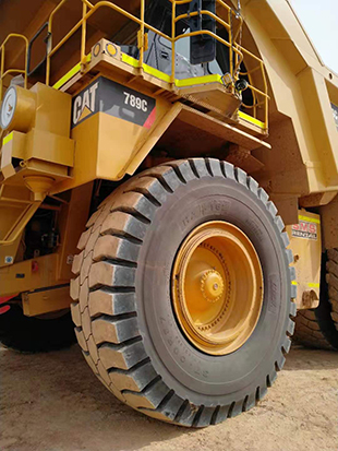 陆安牌27.00R49, 37.00R57, 50/80R57巨型轮胎在澳大利亚矿山上运行良好